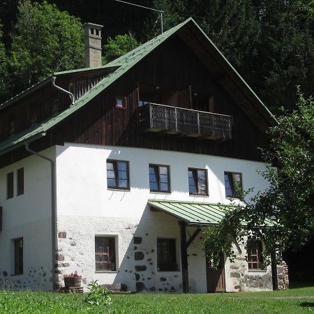 Schloss Manndorf Gaestehaus Kotschach-Mauthen Ngoại thất bức ảnh